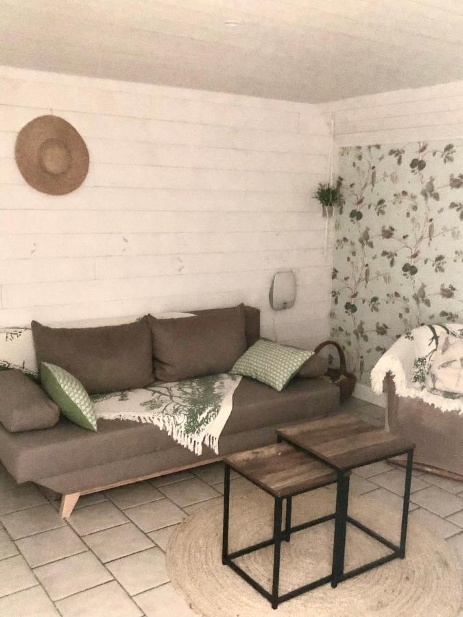 Charmant Petit Gite Au Milieu De La Verdure Coulounieix-Chamiers 外观 照片