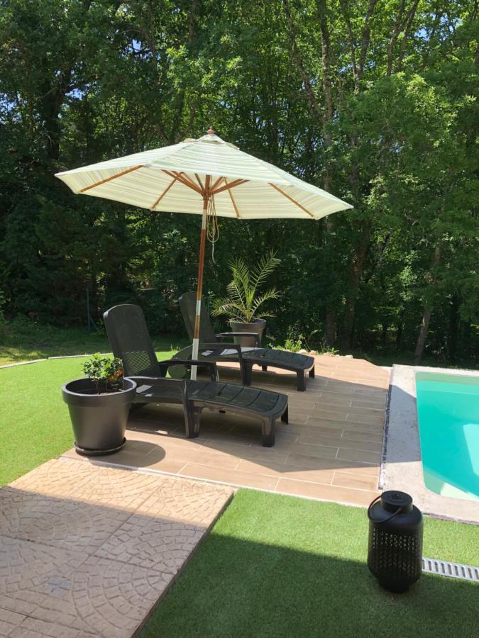 Charmant Petit Gite Au Milieu De La Verdure Coulounieix-Chamiers 外观 照片